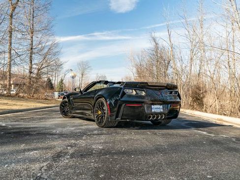 Used 2017 Chevrolet Corvette Z06 w/ Z07 Performance Package image 37