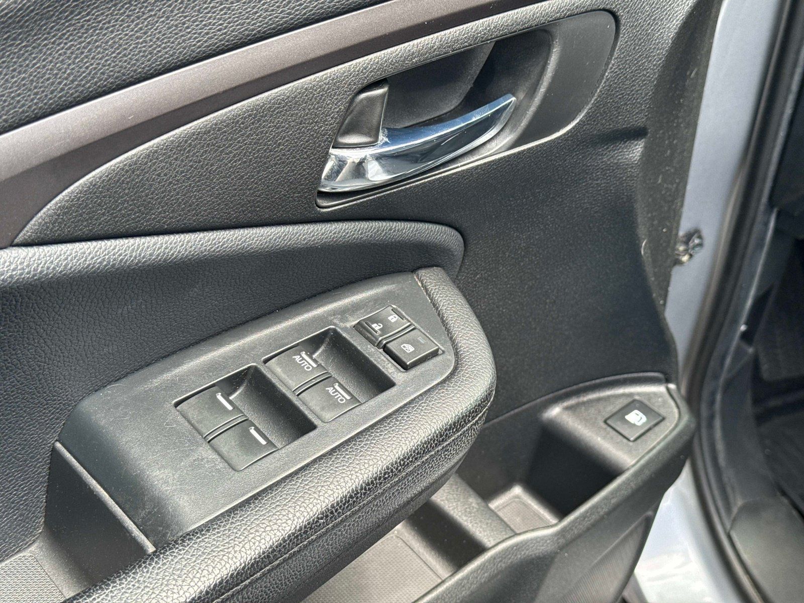Used 2022 Honda Pilot Sport image 19