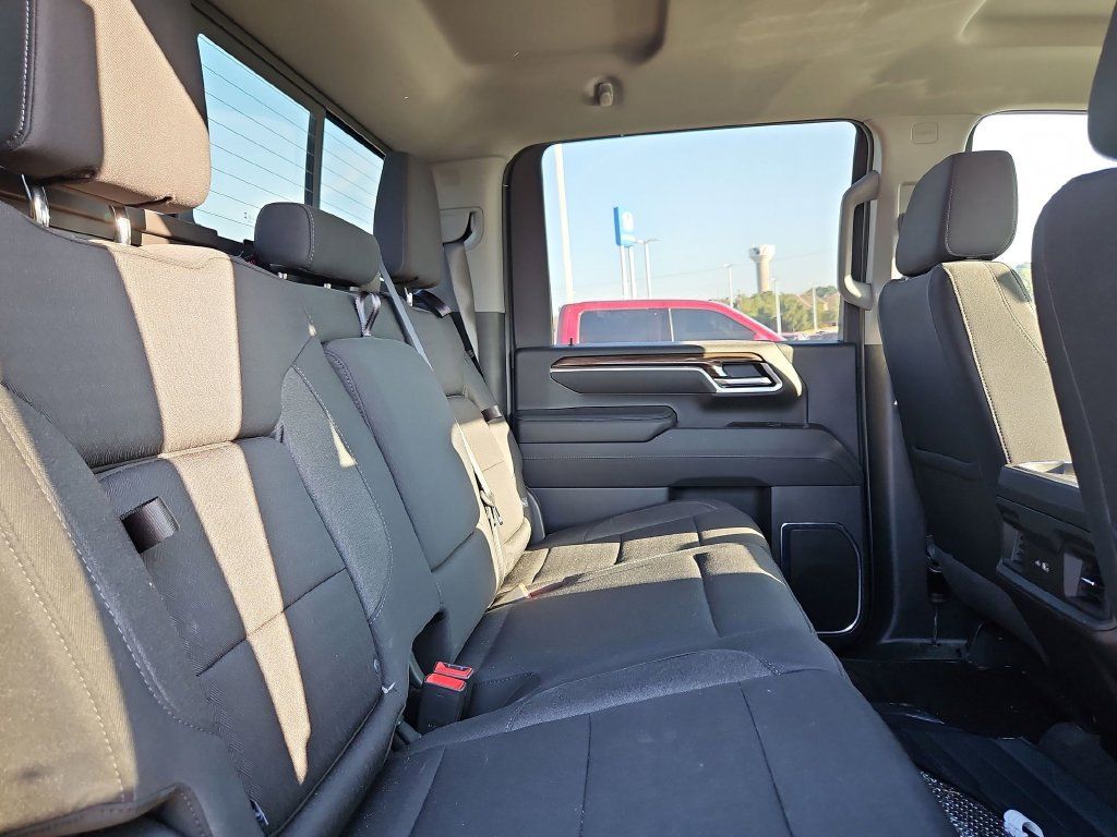 Used 2025 Chevrolet Silverado 2500 LT w/ Trail Boss Package AWD/4WD image 22
