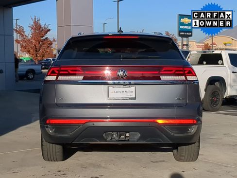 Used 2024 Volkswagen Atlas Cross Sport SE image 5