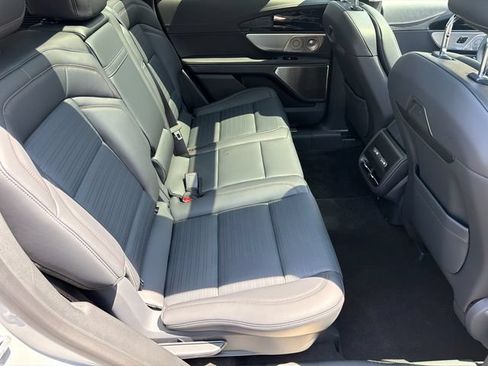 New 2026 Lincoln Nautilus Reserve AWD/4WD image 16