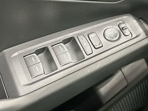 Certified 2025 Honda Accord LX image 19