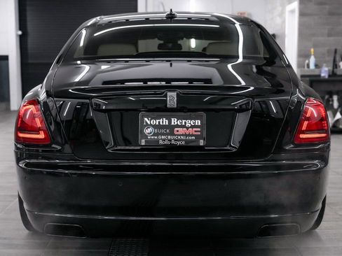Used 2011 Rolls-Royce Ghost RWD image 5