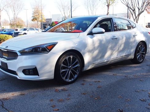 Used 2019 Kia Cadenza Technology image 3