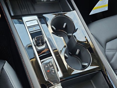 New 2026 Volkswagen Atlas Peak Edition image 17