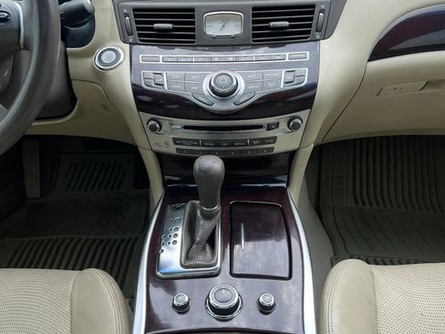 Used 2012 INFINITI M37 w/ Premium Pkg RWD image 12