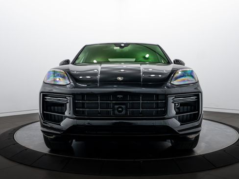 New 2026 Porsche Cayenne Turbo image 10