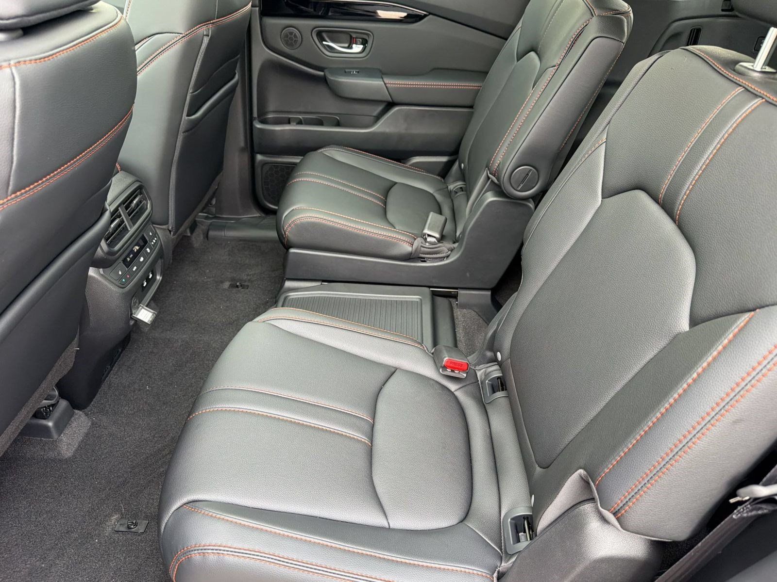 New 2026 Honda Pilot TrailSport image 19