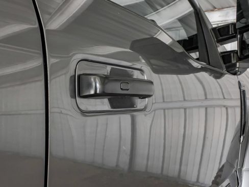 Used 2022 Ford F450 Platinum w/ FX4 Off-Road Package AWD/4WD image 43