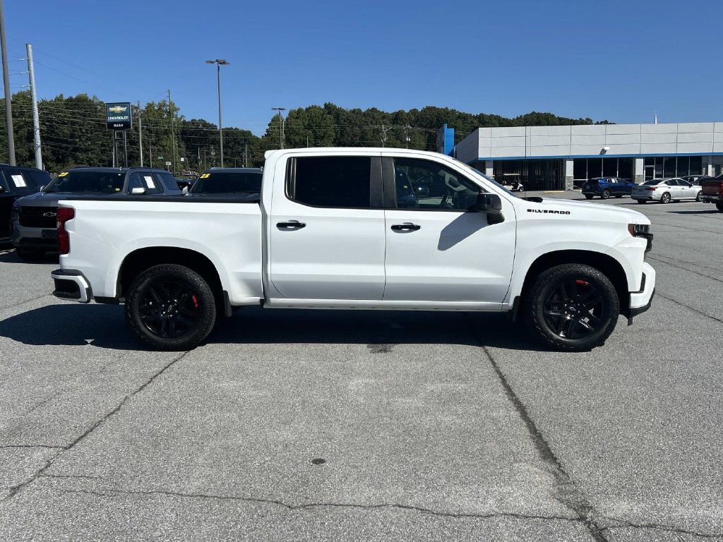 Used 2021 Chevrolet Silverado 1500 RST w/ Redline Edition AWD/4WD image 2