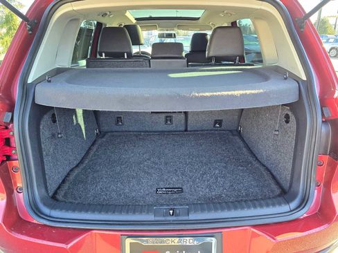 Used 2015 Volkswagen Tiguan SE image 17