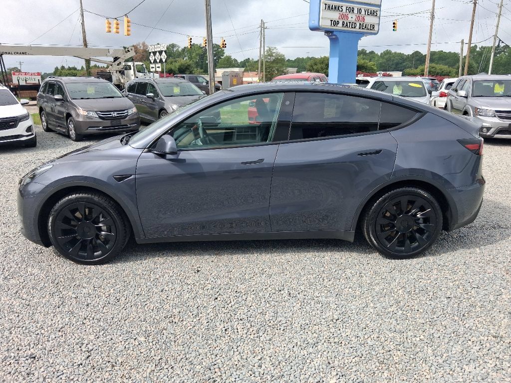 Used 2023 Tesla Model Y Long Range AWD/4WD image 11
