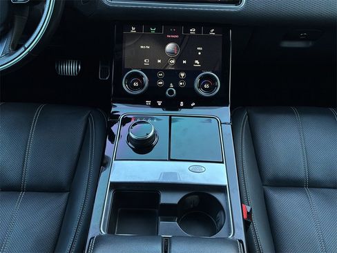 Used 2019 Land Rover Range Rover Velar R-Dynamic SE image 23