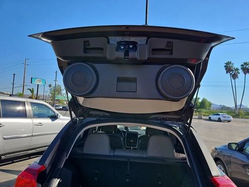 Used 2011 Dodge Caliber Uptown image 3