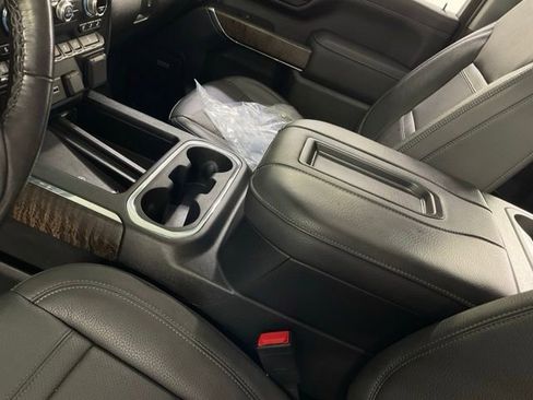 Used 2021 GMC Sierra 2500 Denali w/ Denali Ultimate Package image 17