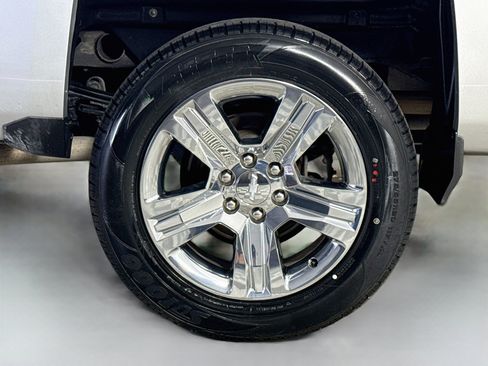 Used 2018 Chevrolet Silverado 1500 Custom w/ Custom Value Package RWD image 33