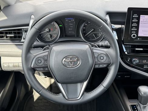 Used 2023 Toyota Camry SE w/ Convenience Package image 21