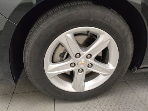 Used 2024 Chevrolet Malibu LS FWD image 31