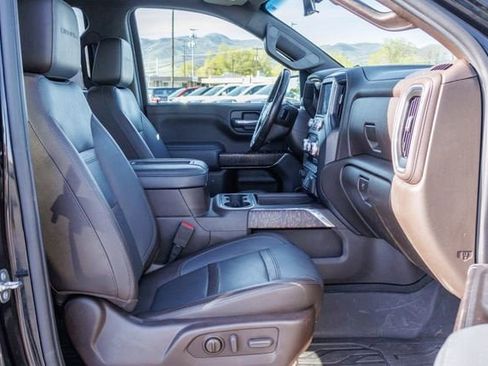 Used 2019 GMC Sierra 1500 Denali w/ Denali Ultimate Package AWD/4WD image 7