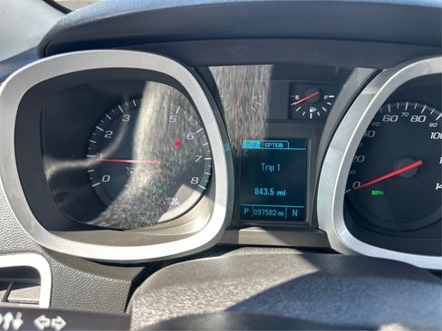 Used 2017 Chevrolet Equinox LT w/ Convenience Package FWD image 26