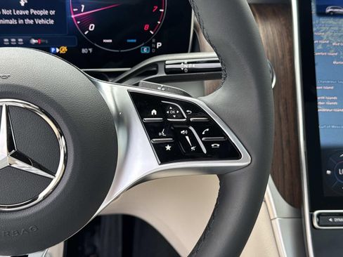 New 2026 Mercedes-Benz GLC 300 image 16