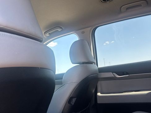 Used 2025 Hyundai Palisade SEL AWD/4WD image 39