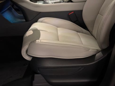 New 2026 Lincoln Aviator Reserve AWD/4WD image 16