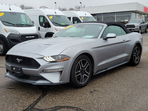 Used 2022 Ford Mustang Premium image 2