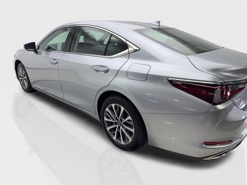 Used 2024 Lexus ES 350 image 14