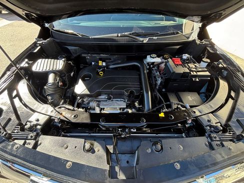 Used 2025 Chevrolet Equinox LT image 32