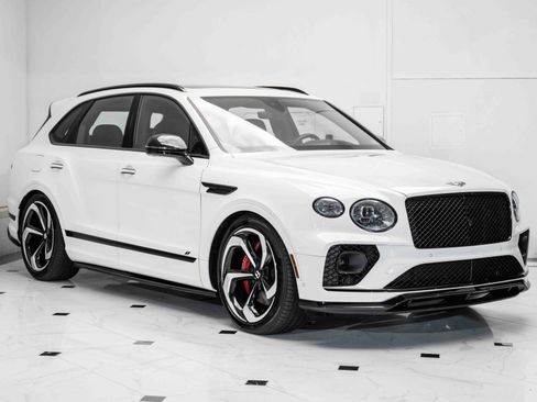 Certified 2022 Bentley Bentayga image 7
