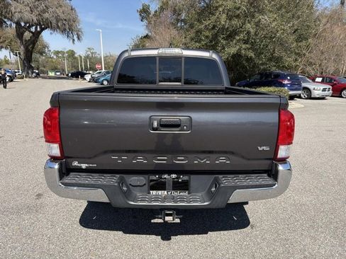 Used 2016 Toyota Tacoma SR5 w/ SR5 Appearance Package (SN) image 3