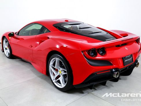 Used 2020 Ferrari F8 Tributo RWD image 6