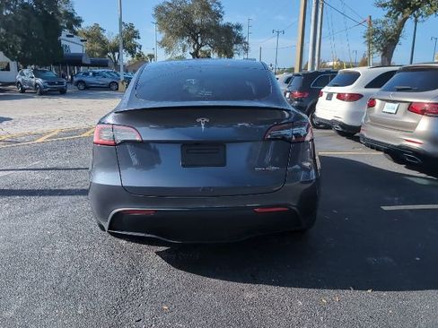 Used 2023 Tesla Model Y Performance image 6