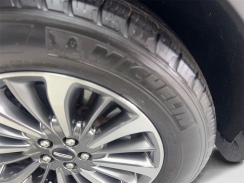 Used 2022 Lincoln Nautilus Reserve image 87