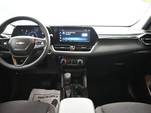 Used 2024 Chevrolet TrailBlazer LT w/ Driver Confidence Package AWD/4WD image 28