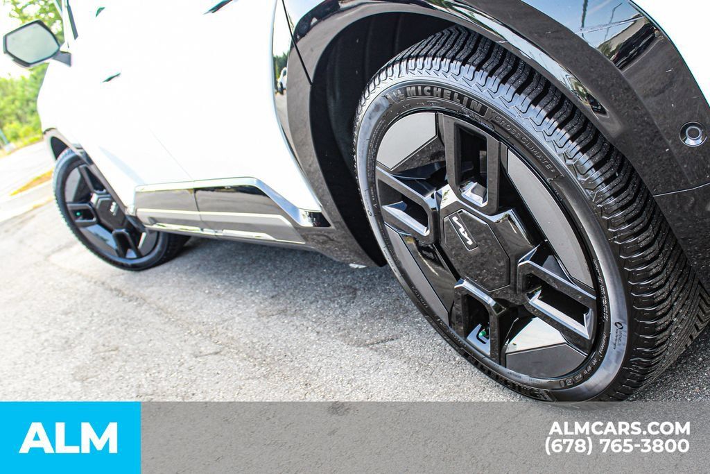 Used 2024 Kia EV9 GT-Line AWD/4WD image 14