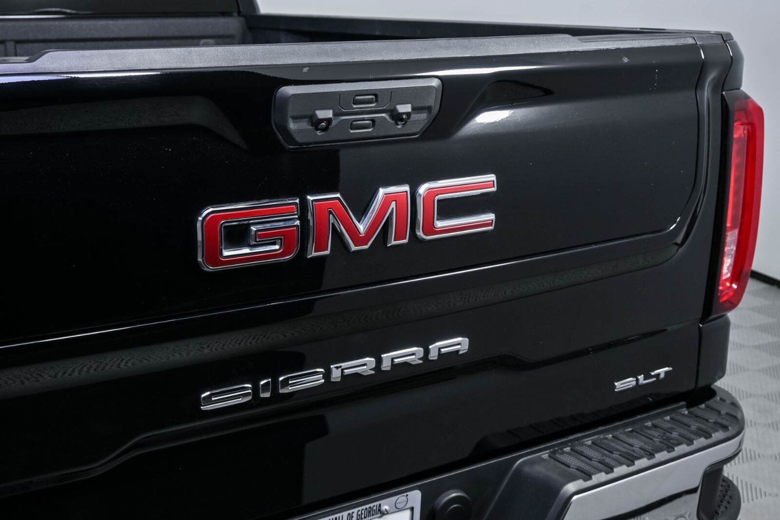 Used 2025 GMC Sierra 1500 SLT RWD image 34