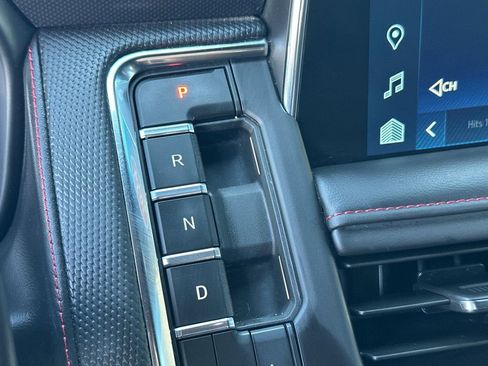 Used 2024 Chevrolet Suburban RST image 22