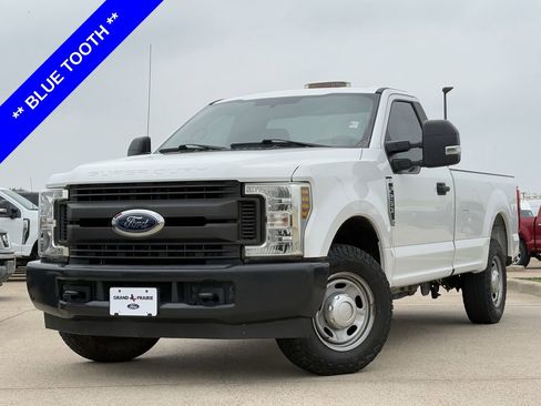 Used 2019 Ford F250 XL w/ Power Equipment Group RWD image 2