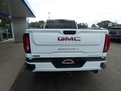 Used 2022 GMC Sierra 2500 Denali AWD/4WD image 4