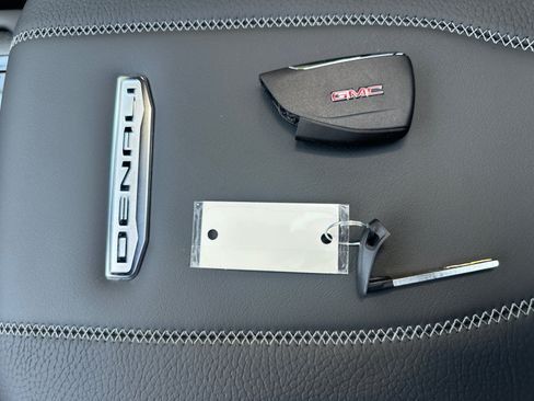 New 2026 GMC Yukon Denali w/ Advanced Technology Package AWD/4WD image 33