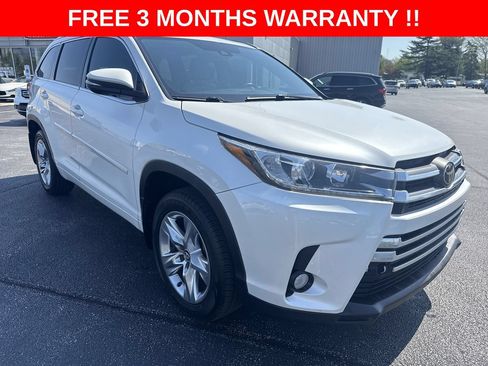 Used 2017 Toyota Highlander Limited w/ Carpet Mat Package AWD/4WD image 38
