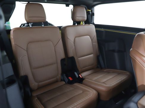 Used 2024 Ford Bronco Heritage Edition image 14