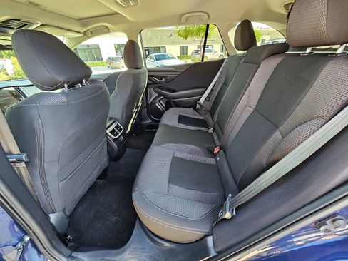 Used 2025 Subaru Outback Premium image 20