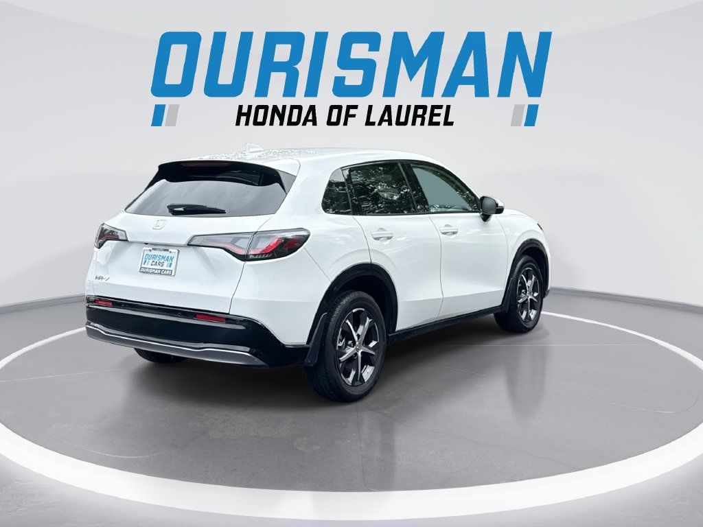Used 2024 Honda HR-V EX-L image 8