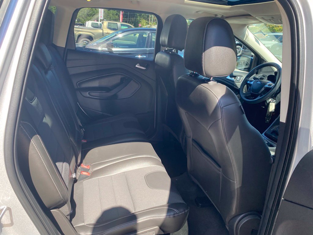 Used 2016 Ford Escape SE w/ SE Chrome Package AWD/4WD image 16