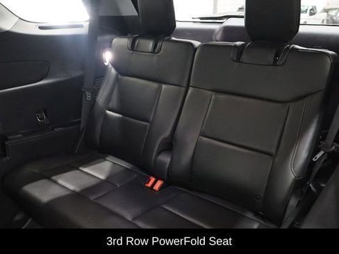 Used 2022 Ford Explorer Limited w/ Equipment Group 301A RWD image 21