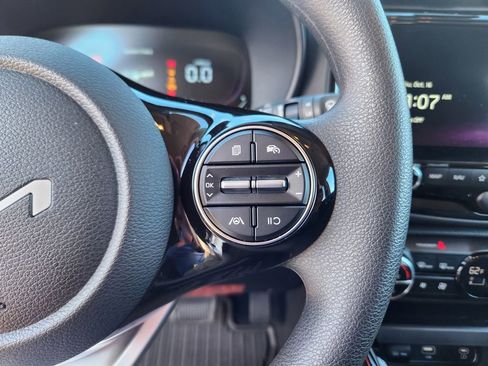 Certified 2025 Kia Soul S image 48