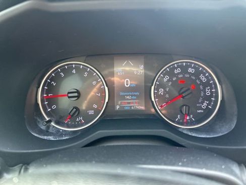 Used 2019 Toyota RAV4 LE image 12